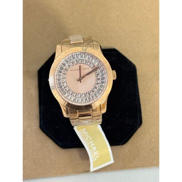 Michael Kors Runway MK6533 Ladies Watch With Rose Gold Dial - Picture 4 of 5